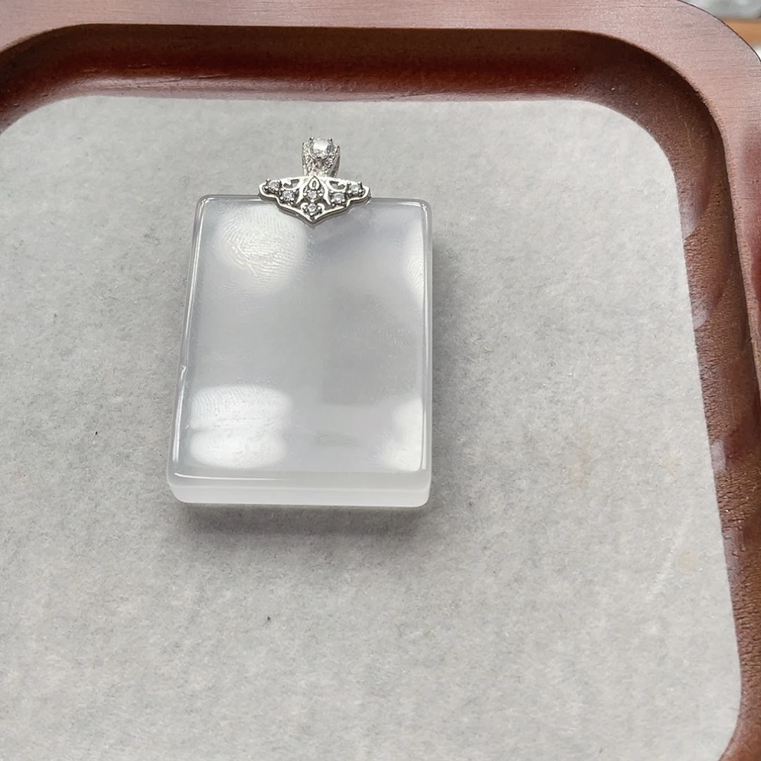 季***枫石英质玉银S925镶嵌吊坠