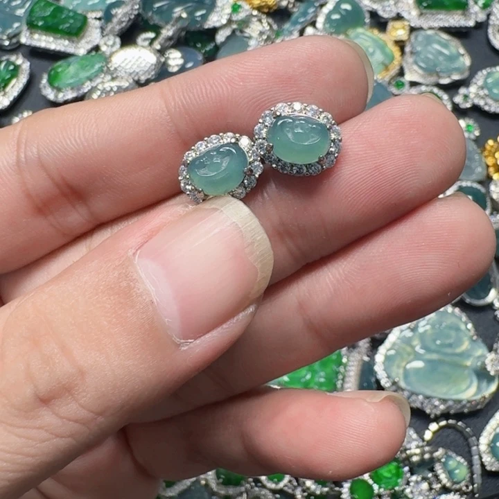 翡翠未镶嵌颈饰天然A货翡翠放漏