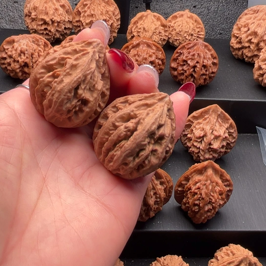 文玩核桃把件灯笼