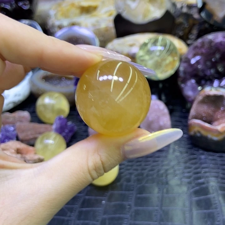 未镶嵌珠宝半成品水晶冰洲黄球