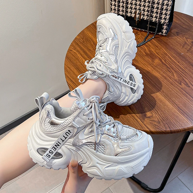 网红女鞋休闲运动鞋小个子老爹鞋女网面透气百搭厚底鞋子老爹鞋潮