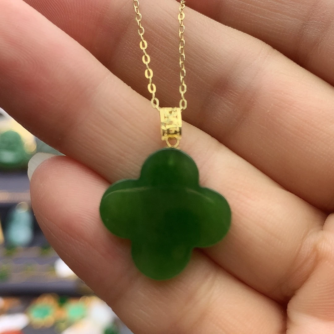 和田玉18K金镶嵌颈饰