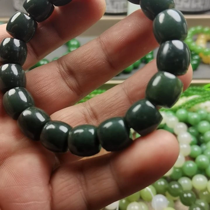 和田玉未镶嵌手链