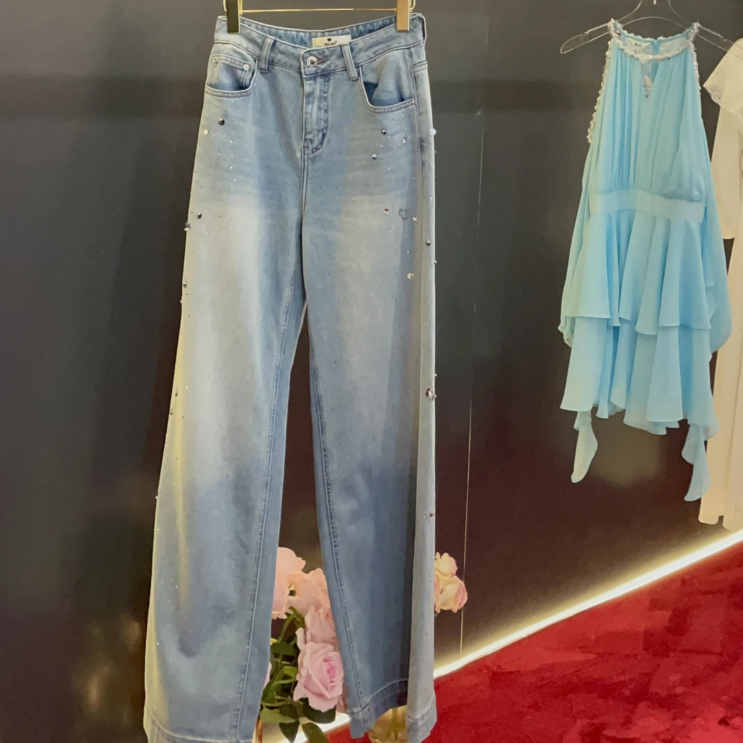 魅鹊 51113 气质时尚洋气重工钉珠休闲高腰牛仔裤