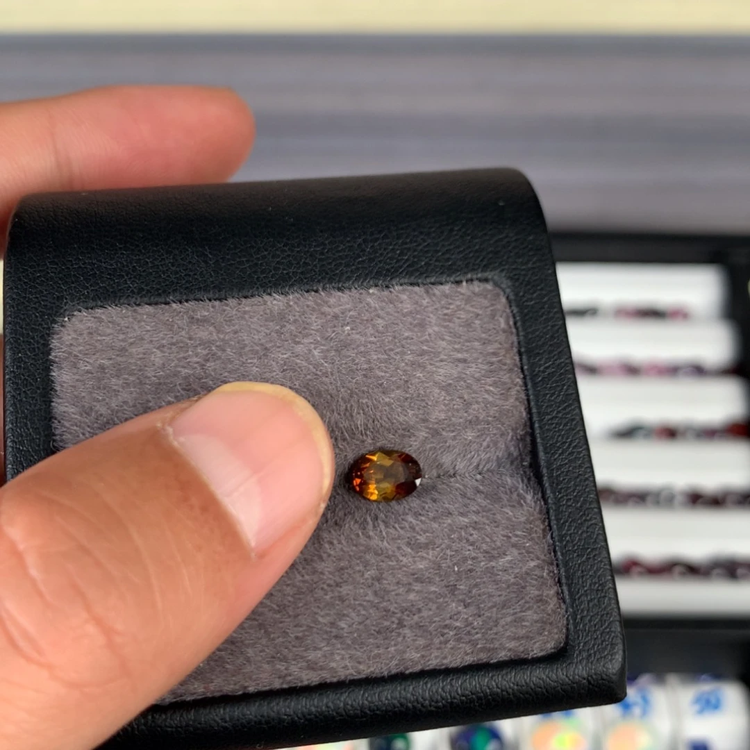 碧玺珠宝半成品未镶嵌卜**玲