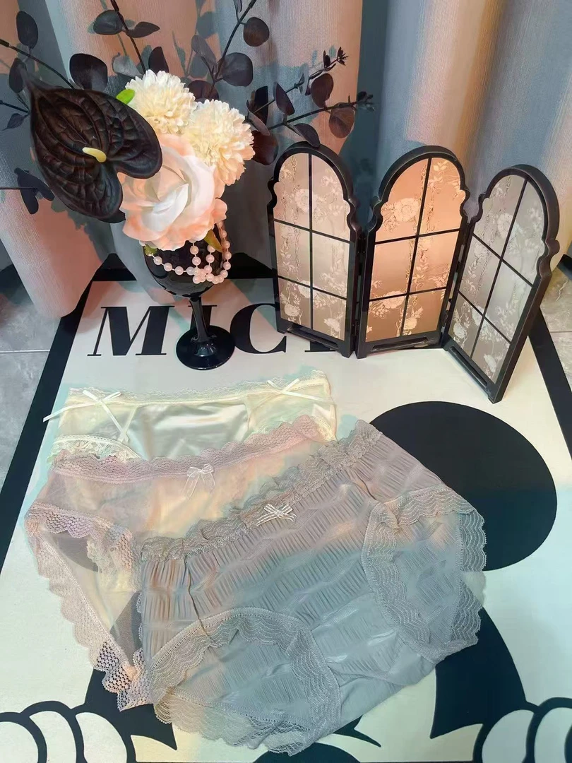 冰丝无痕透气女士三角内裤性感舒适中腰设计适合少女