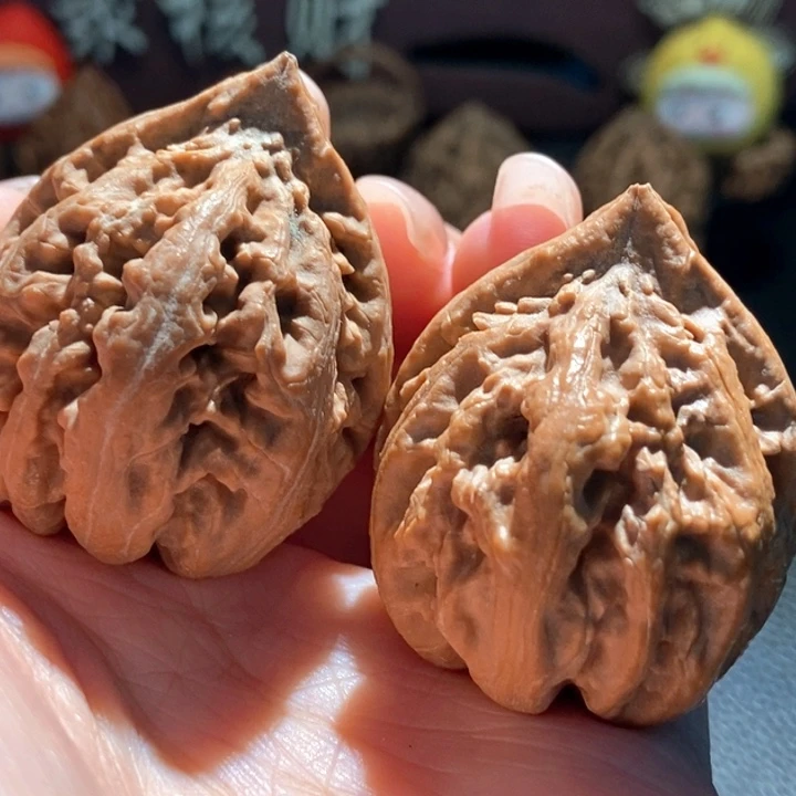 简****文玩核桃吊坠聚核财婉楸色差135