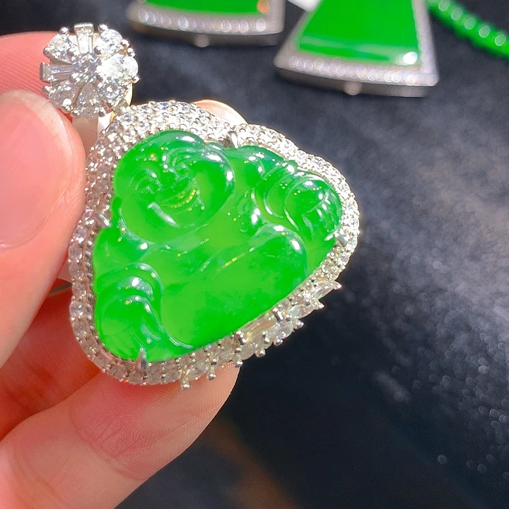 【闪购商品】翡翠颈饰银S925镶嵌翡翠