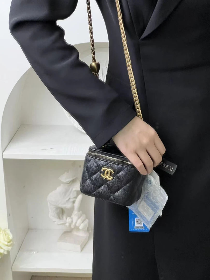 99新 Chanel/香奈儿 23p爱心盒子黑金荔枝牛/甄选