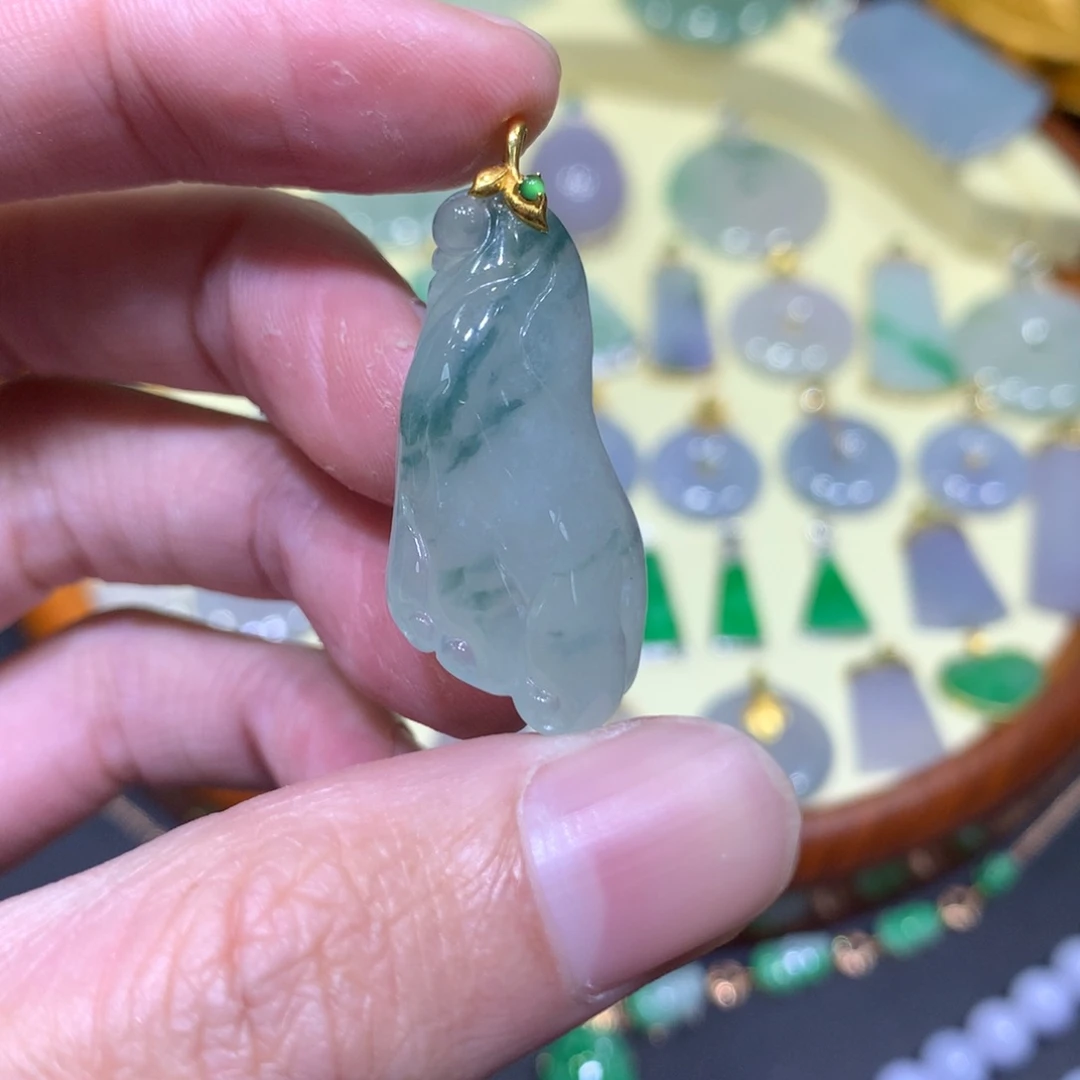 翡翠吊坠(不含链)18K金镶嵌