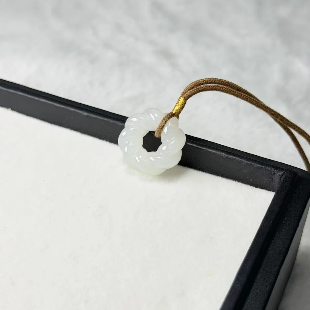 【睿泽赏宝】和田玉白玉吊坠有暇/多样性 22*10*8 KT0170086