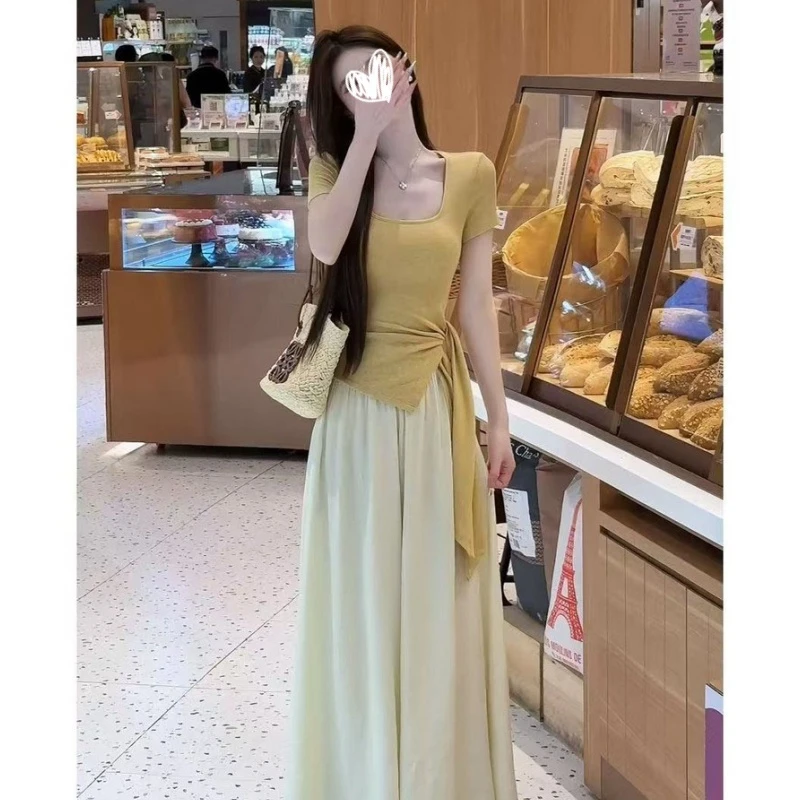 2025年夏季新款法式不规则绑带修身显瘦纯欲方领设计感女上衣