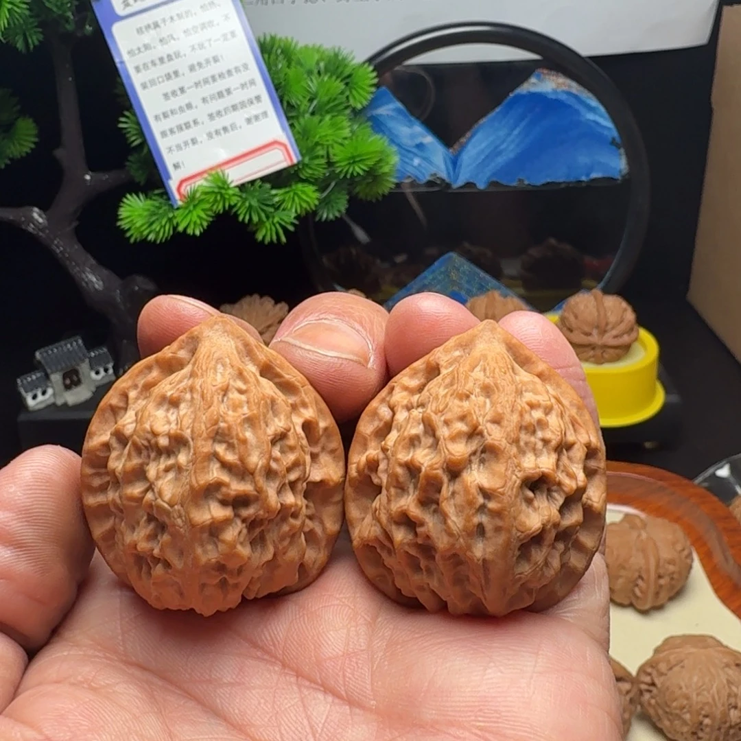 吊坠文玩核桃全品金牛36