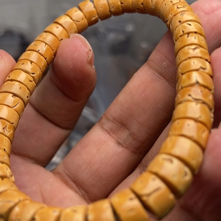 猴头核桃吊坠文玩手串