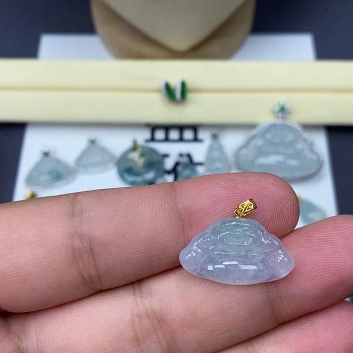 翡翠18K金镶嵌吊坠(赠链)佛公