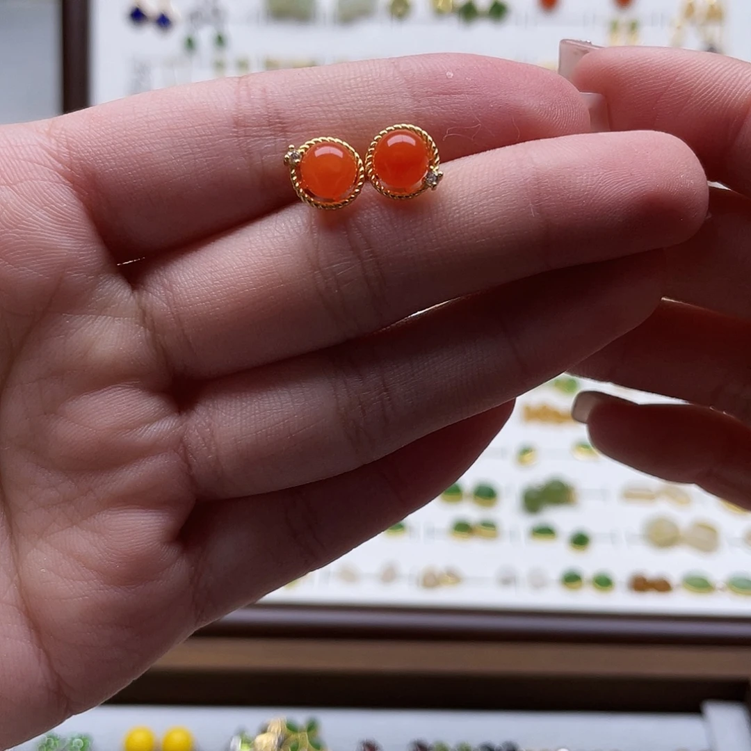 和田玉未镶嵌耳饰