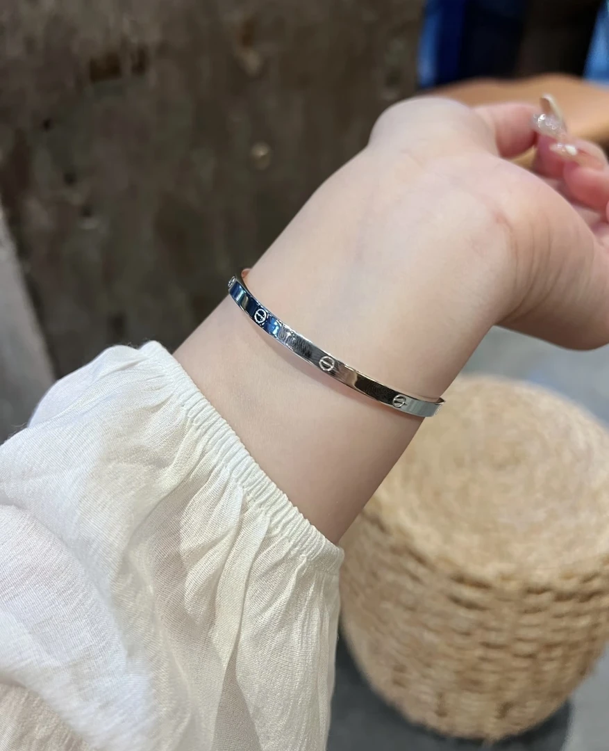 足银银制品 轻奢卡家闭口镯子 百搭气质精美