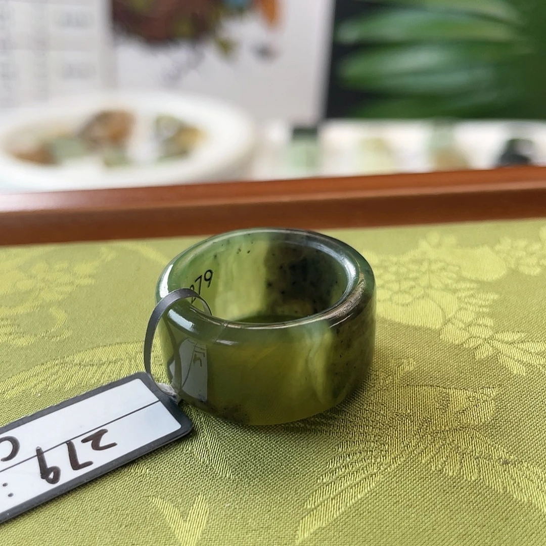 未镶嵌戒指和田玉c39 乌兰海糖直切18.4 不退换