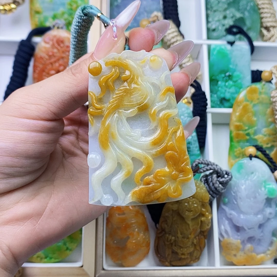 翡翠未镶嵌颈饰翡翠