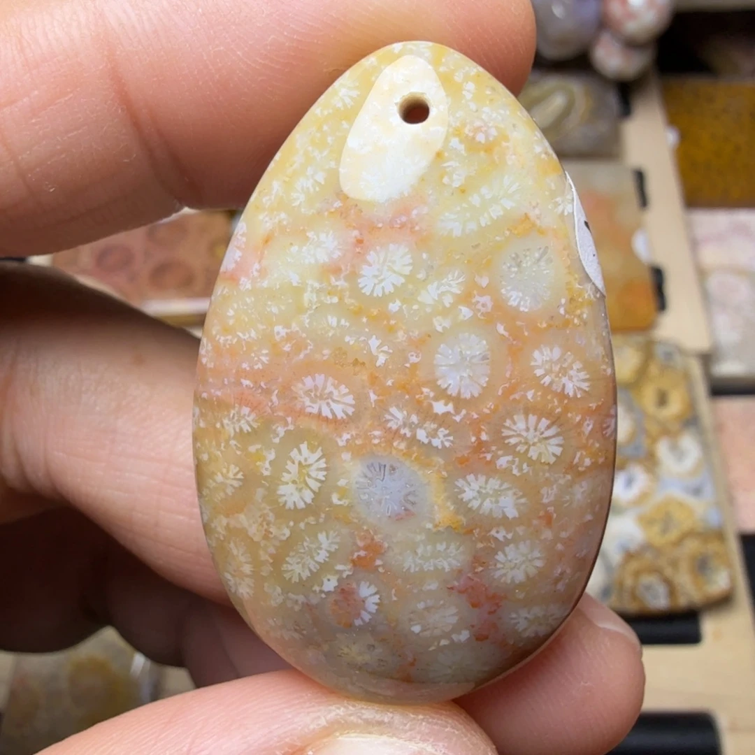 硅化玉未镶嵌纯天然色有机玉石保真色