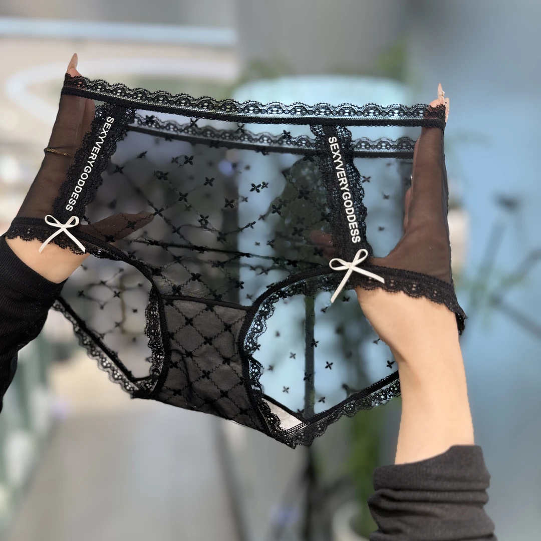 84053字母双蝴蝶结软蕾丝小清新女生内裤