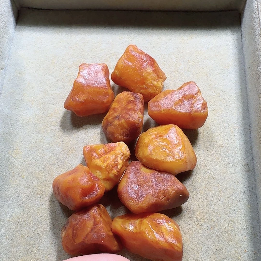 定制琥珀未镶嵌?****。定制
