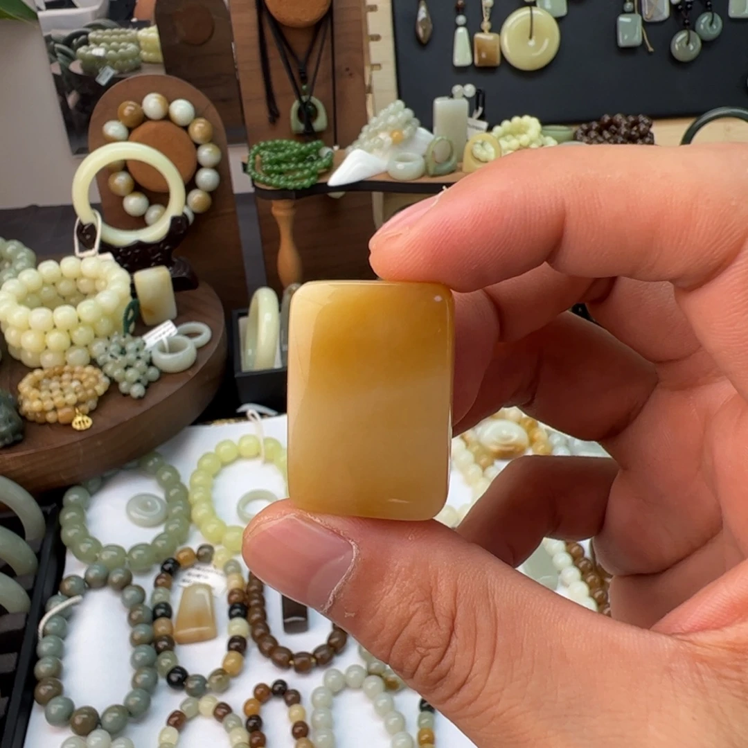 陌***倾未镶嵌手链和田玉