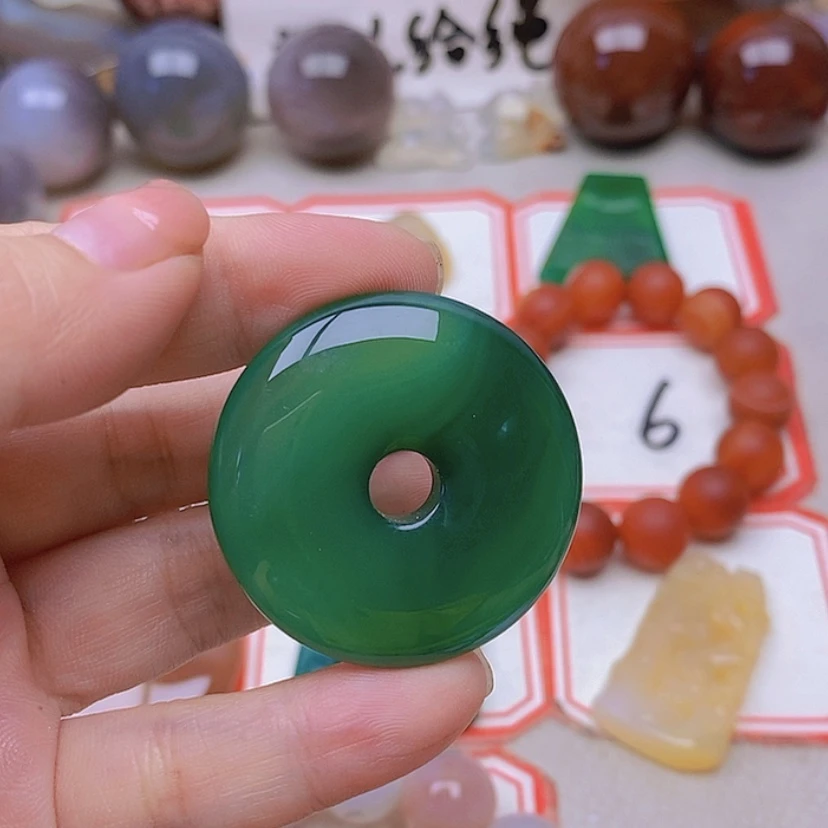 【闪购商品】未镶嵌玛瑙/玉髓珠宝半成品红**笑