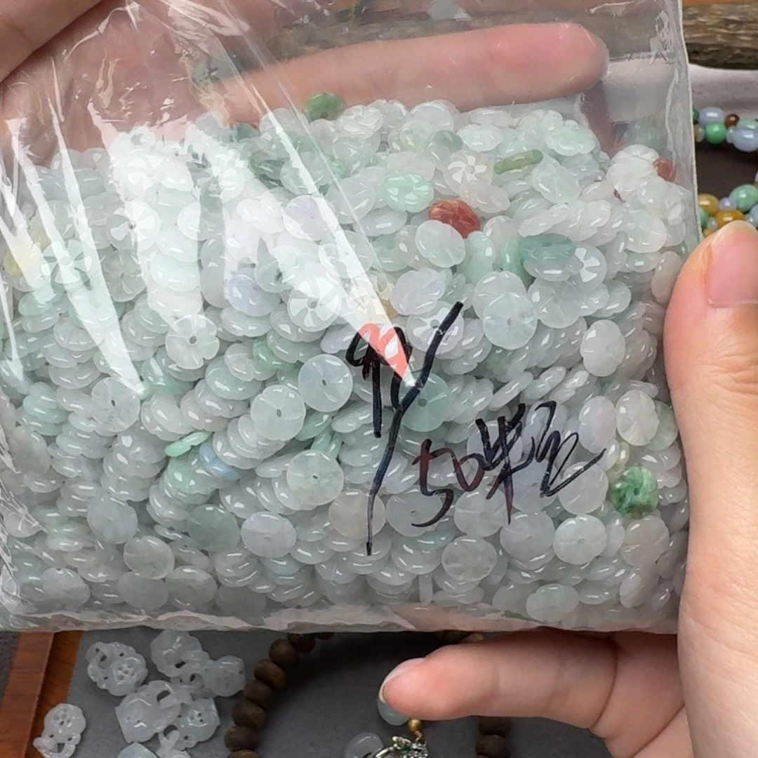 翡翠挂件未镶嵌福利
