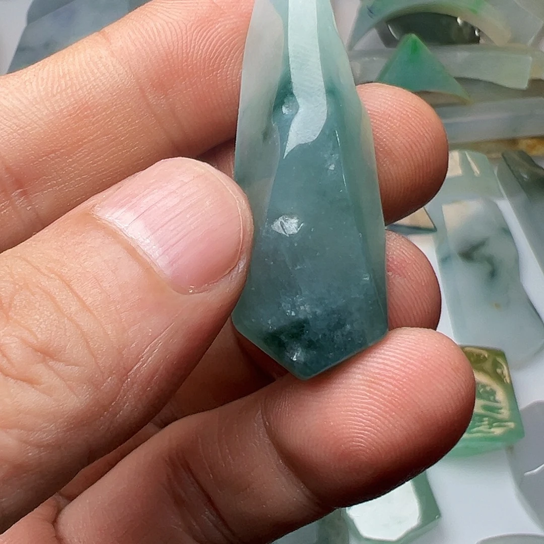定制翡翠未镶嵌不包工