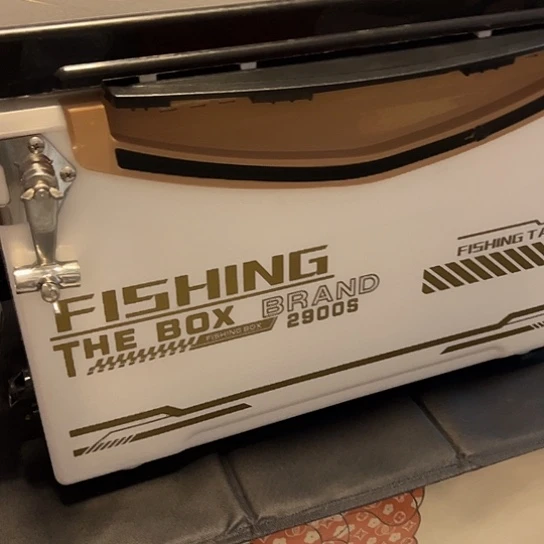 装***工1.8m以下碳素钓箱，二手物品不退不换