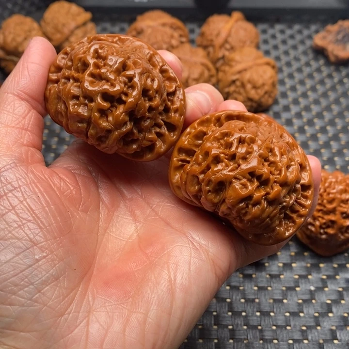 文玩核桃吊坠文玩核桃麒麟纹guan m