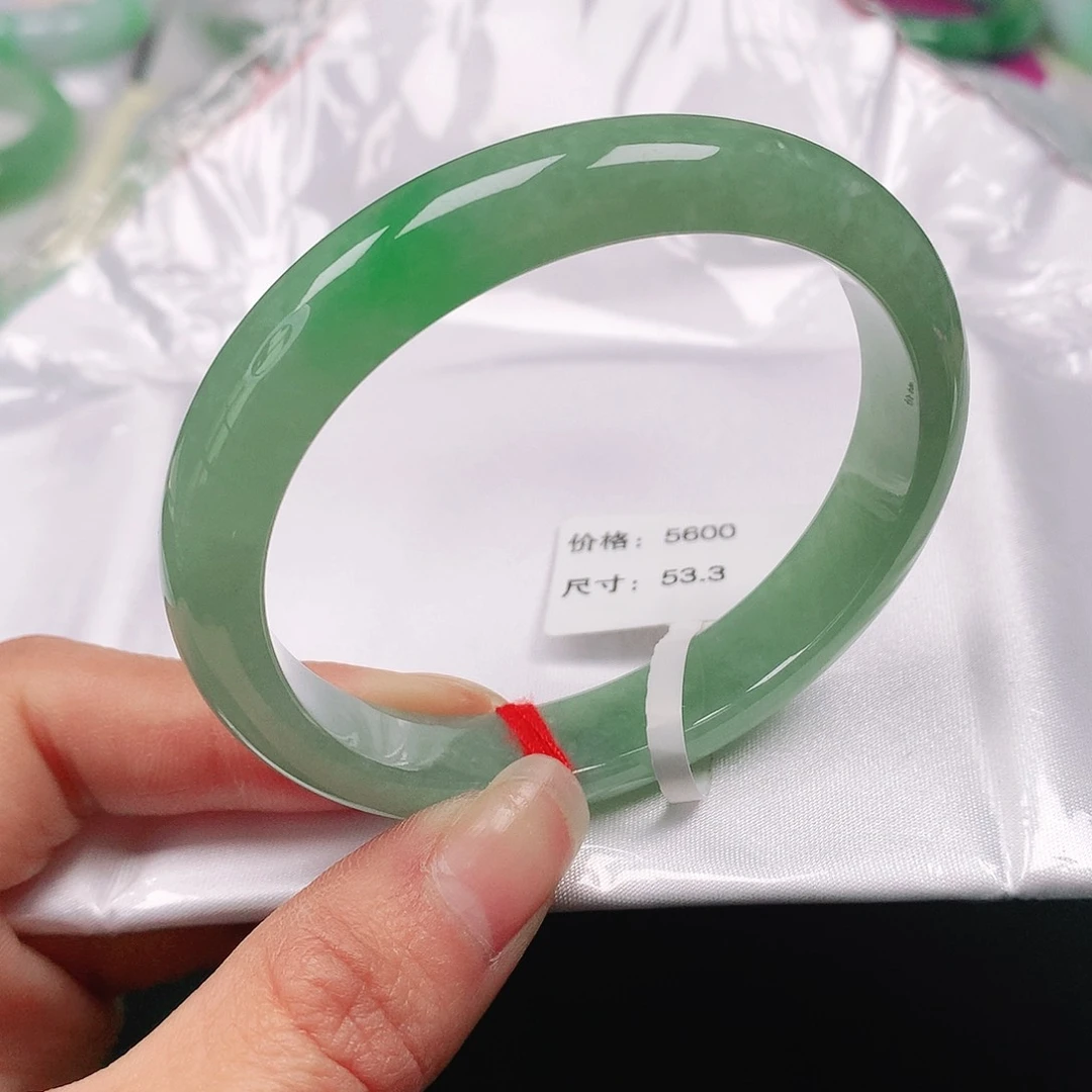 翡翠手镯（贵妃镯）未镶嵌天然翡翠手镯54