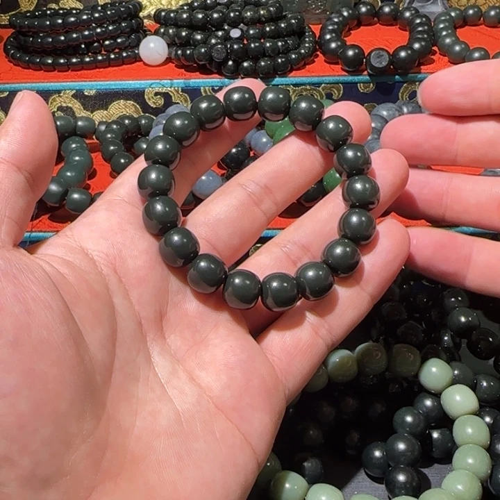 一***汉手链未镶嵌和田玉