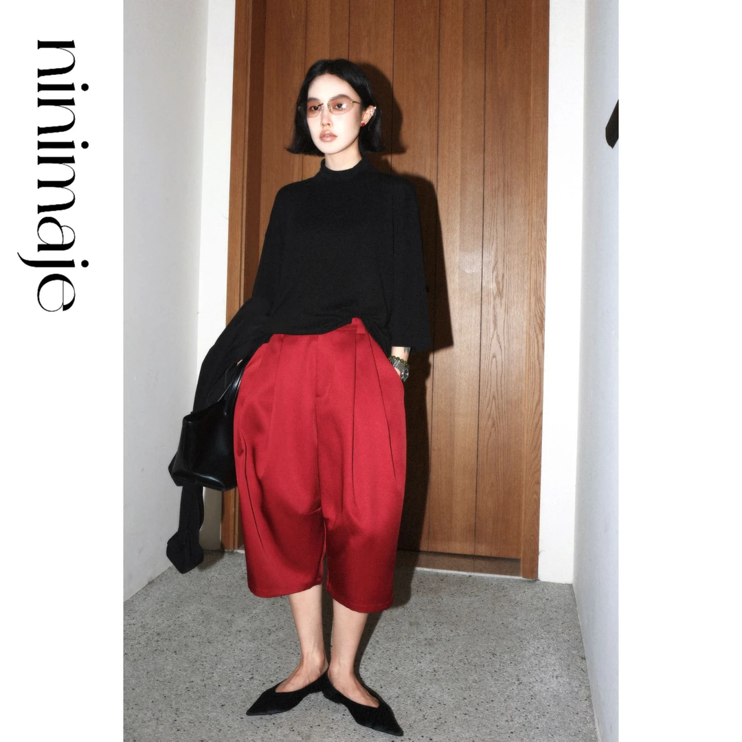 NanBeiBei   极简设计款立体剪裁廓形光泽感大短裤 0487