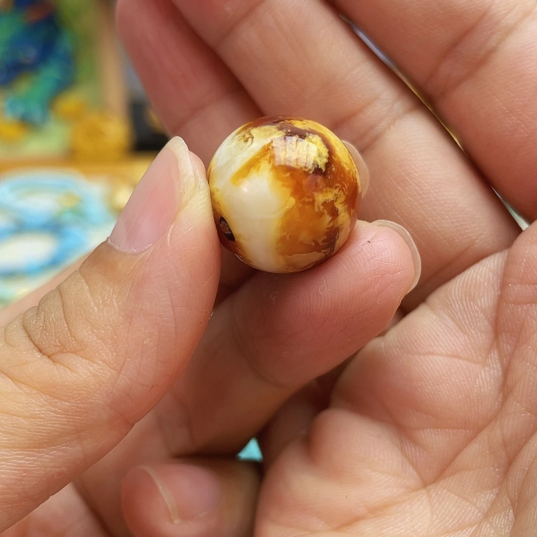 蜜蜡吊坠(不含链)未镶嵌