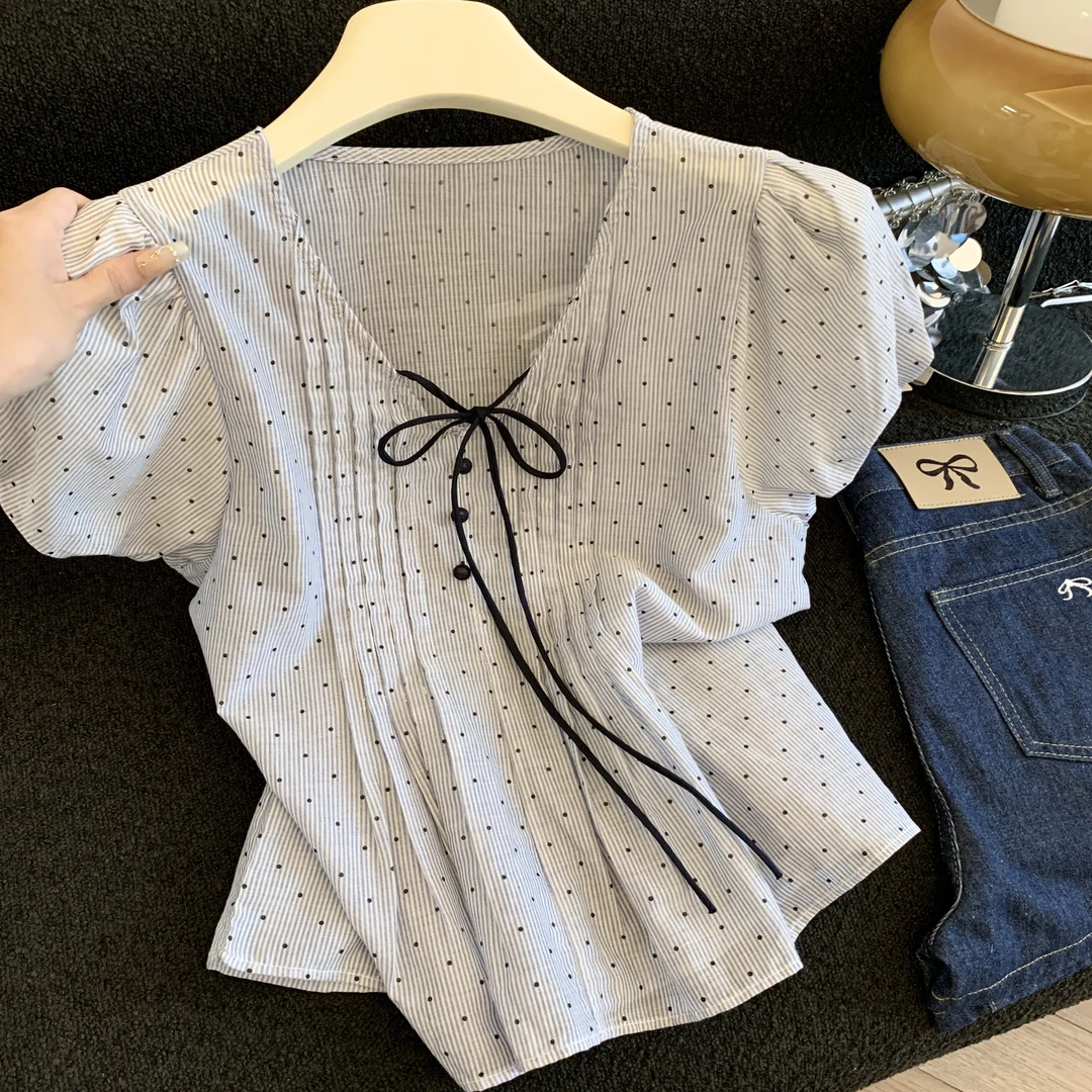miu风法式波点泡泡袖衬衫女2025夏款蝴蝶结小衫甜辣妹压褶v领上衣