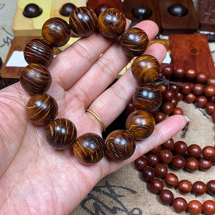 雷击枣木牛毛纹手串
