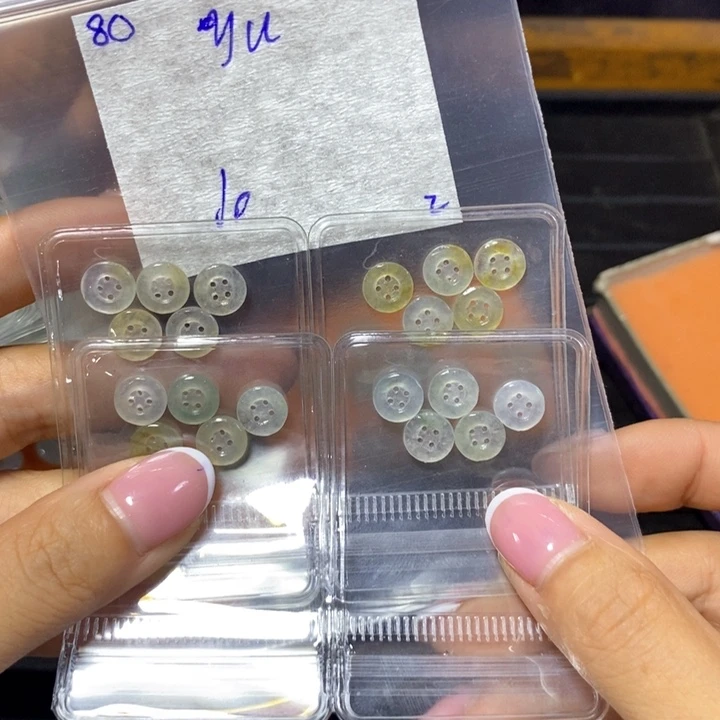 y***u定制翡翠未镶嵌不退