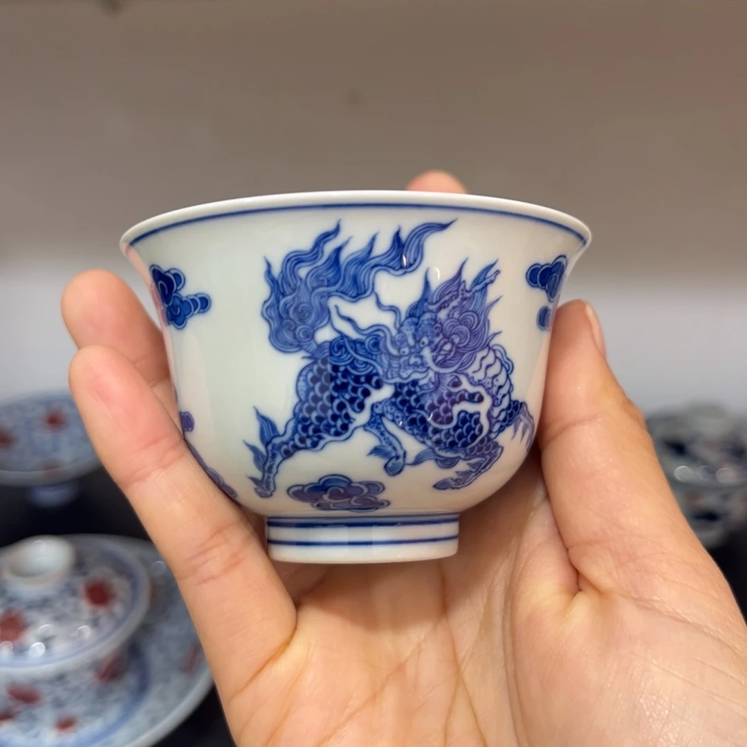 手绘仿清麒麟铃铛杯