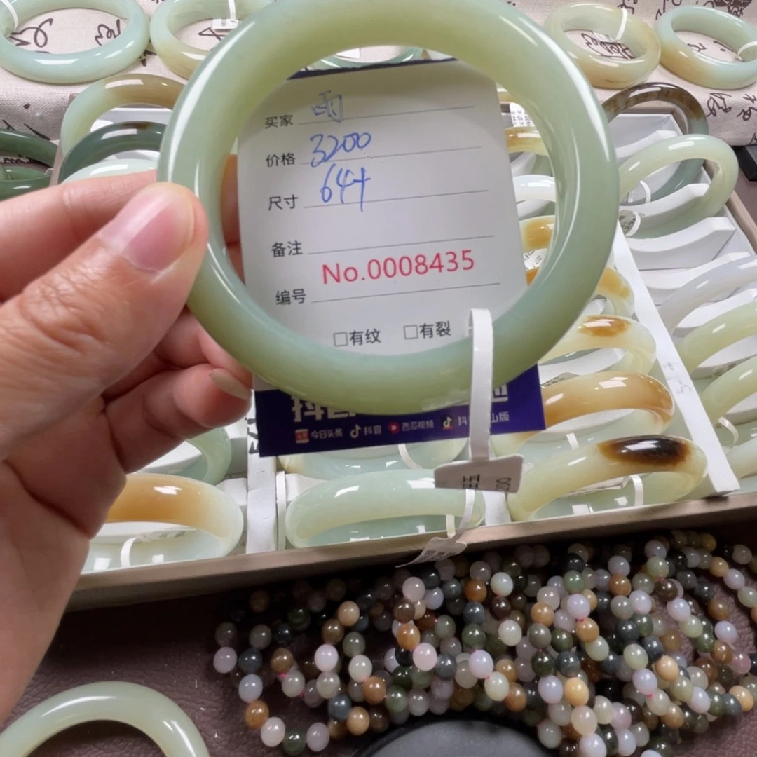 和田玉手镯未镶嵌雨**荷