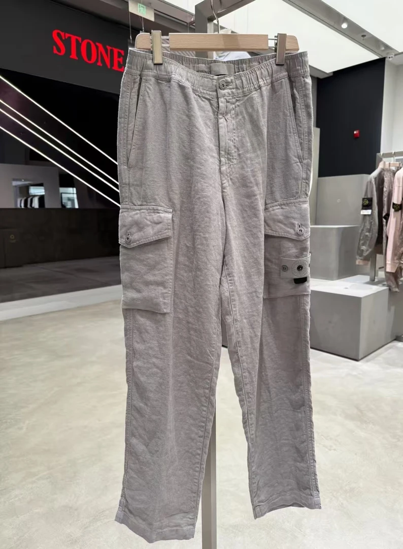 全新Stone island 石头岛 25SS 幽灵系列双口袋亚麻长裤 尘灰色