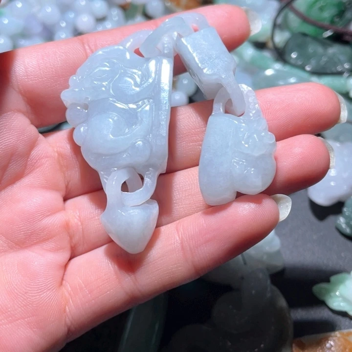 【闪购商品】翡翠颈饰未镶嵌天然翡翠