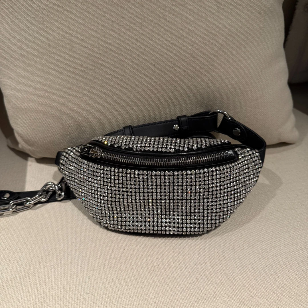 95新  1207 7888 亚历山大王腰包