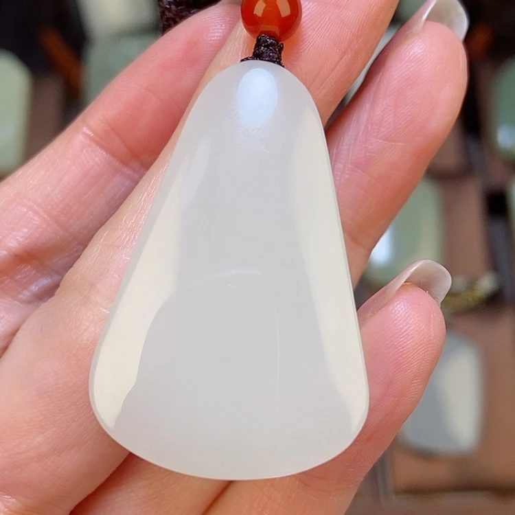 【闪购商品】颈饰未镶嵌和田玉