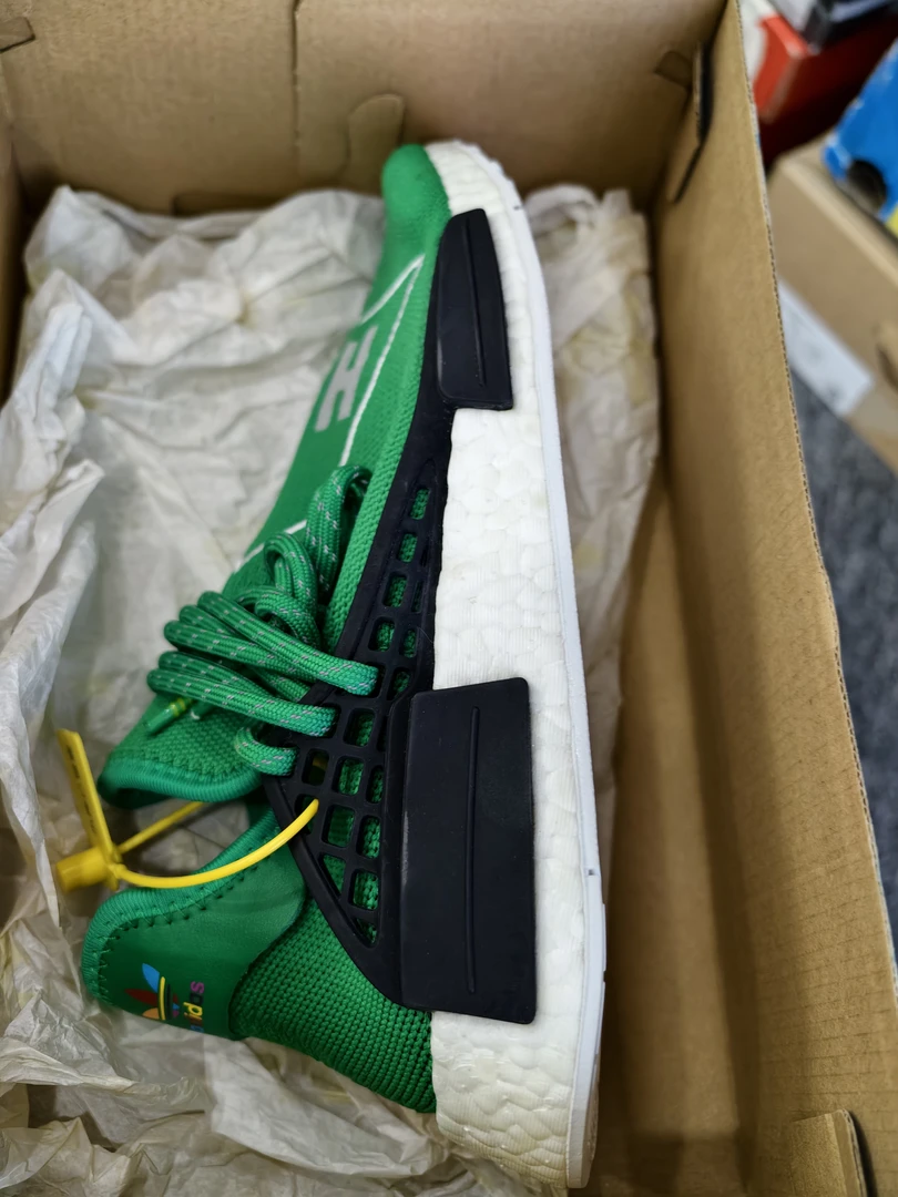 Adidas 经典配色鞋型 230号   36.5码