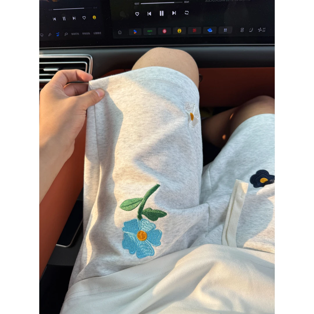 夏季出游穿搭小花刺绣情侣短裤男夏季oversize宽松运动五分沙滩裤