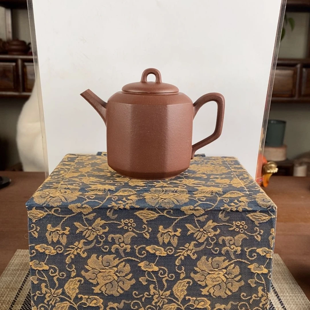 紫砂茶壶漫***?宜兴紫砂工艺美术精品
