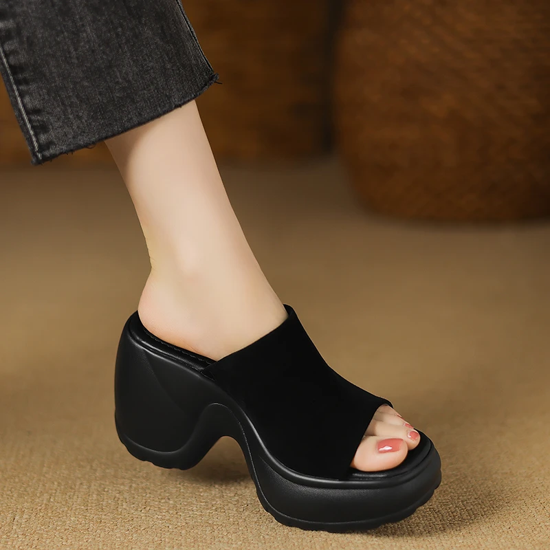 10cm坡跟露趾拖鞋夏季外穿真皮厚底高跟一字拖凉鞋小个子增高女鞋