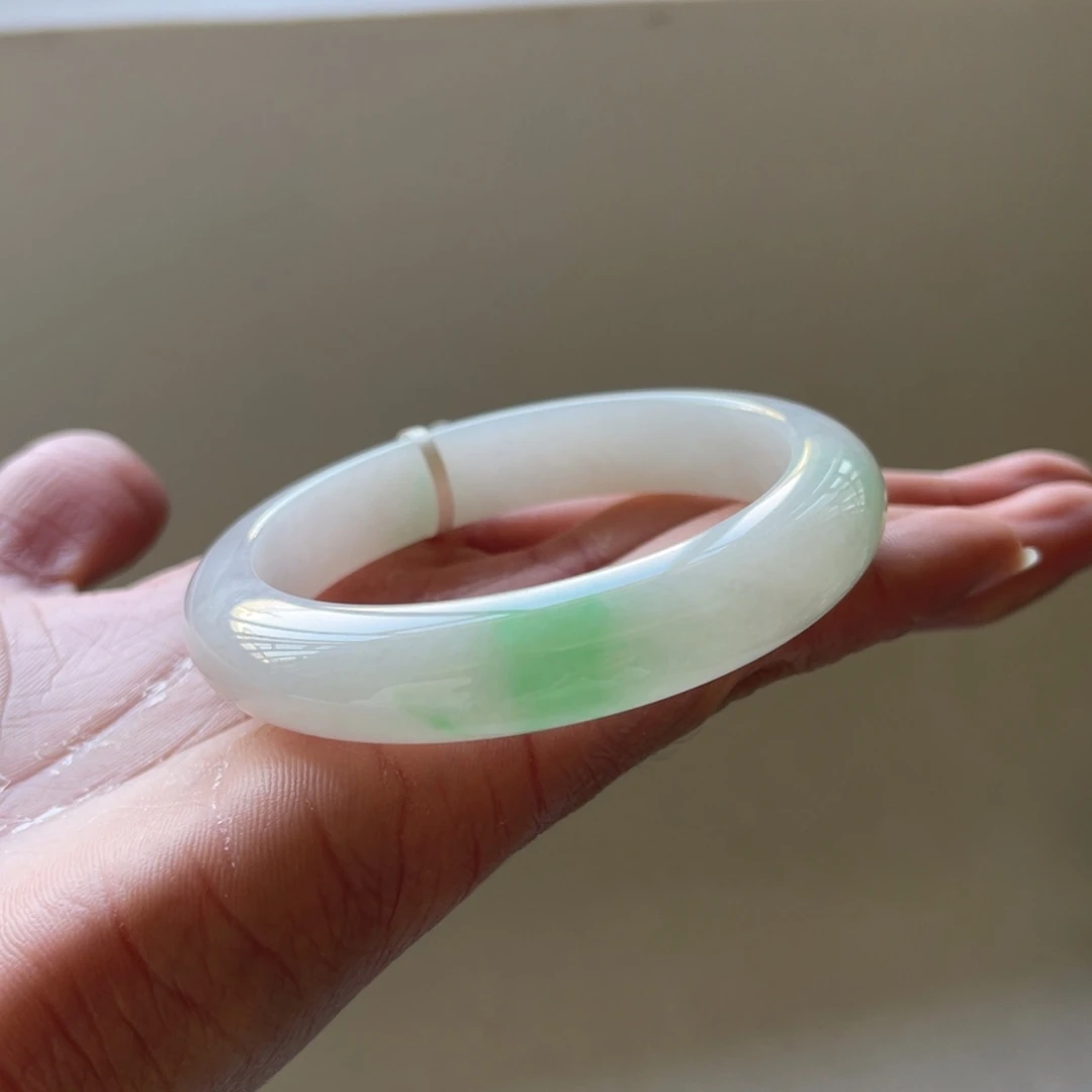 翡翠未镶嵌手镯54.6圈三天鉴赏期